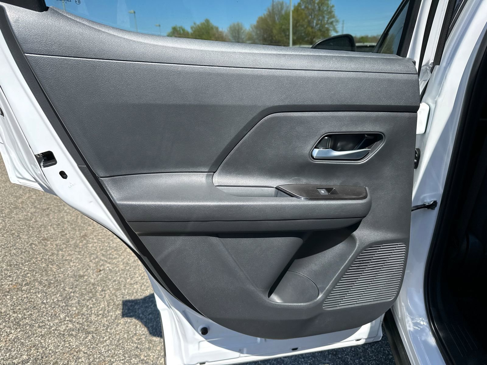 New 2026 Nissan Kicks SV FWD image 19