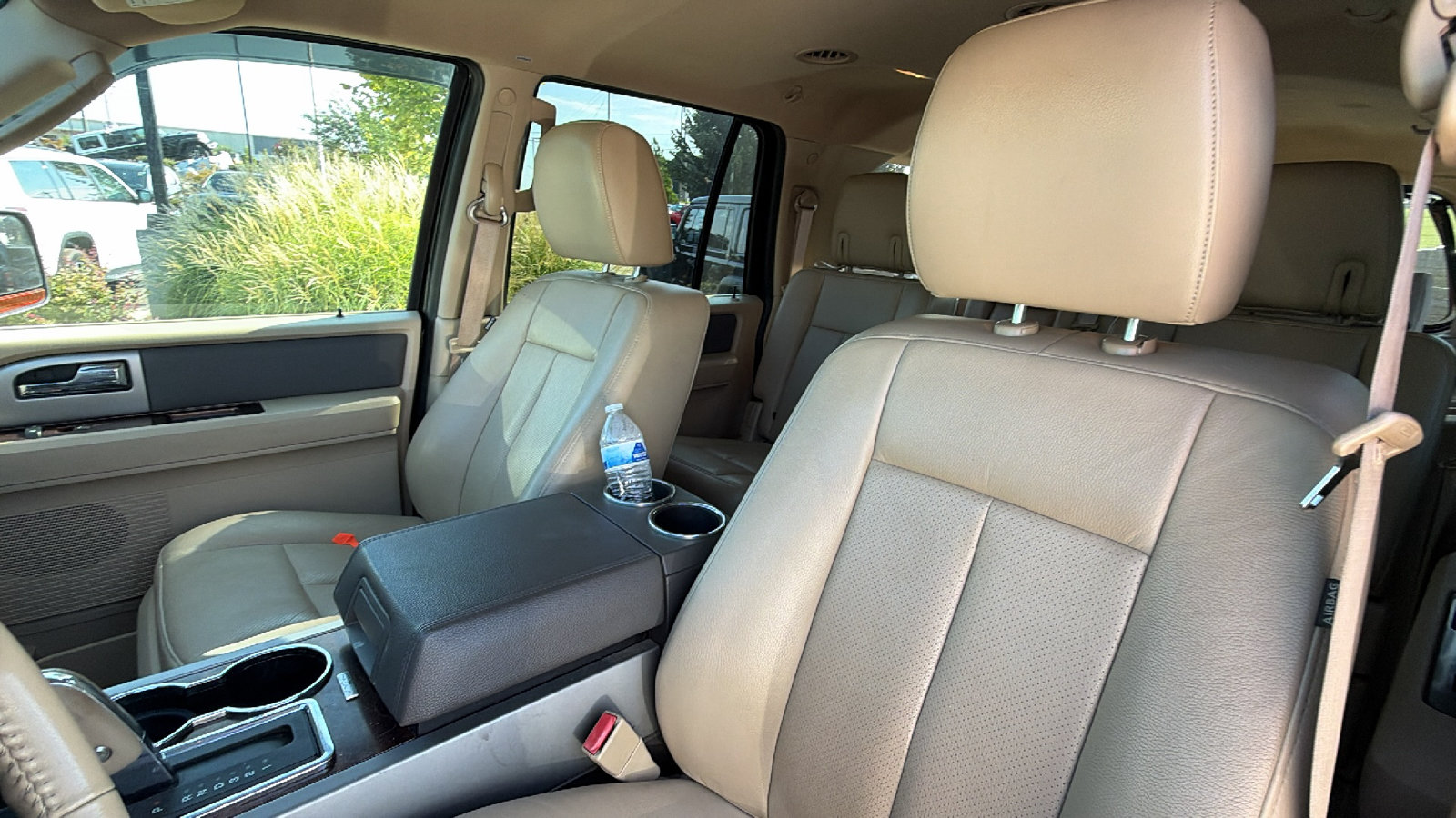 Used 2014 Ford Expedition EL XLT w/ Equipment Group 202A AWD/4WD image 17