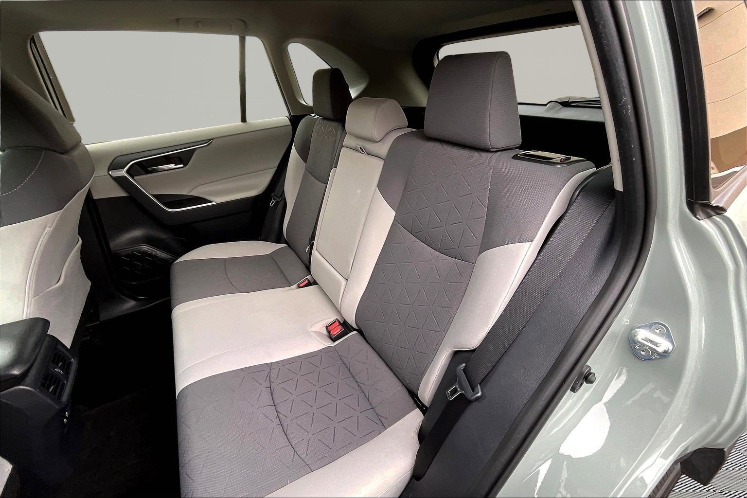 Used 2019 Toyota RAV4 XLE AWD/4WD image 22
