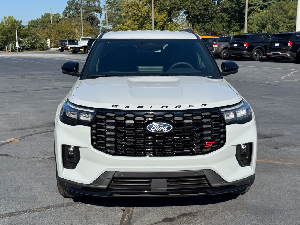 New 2027 Ford Explorer ST RWD image 2