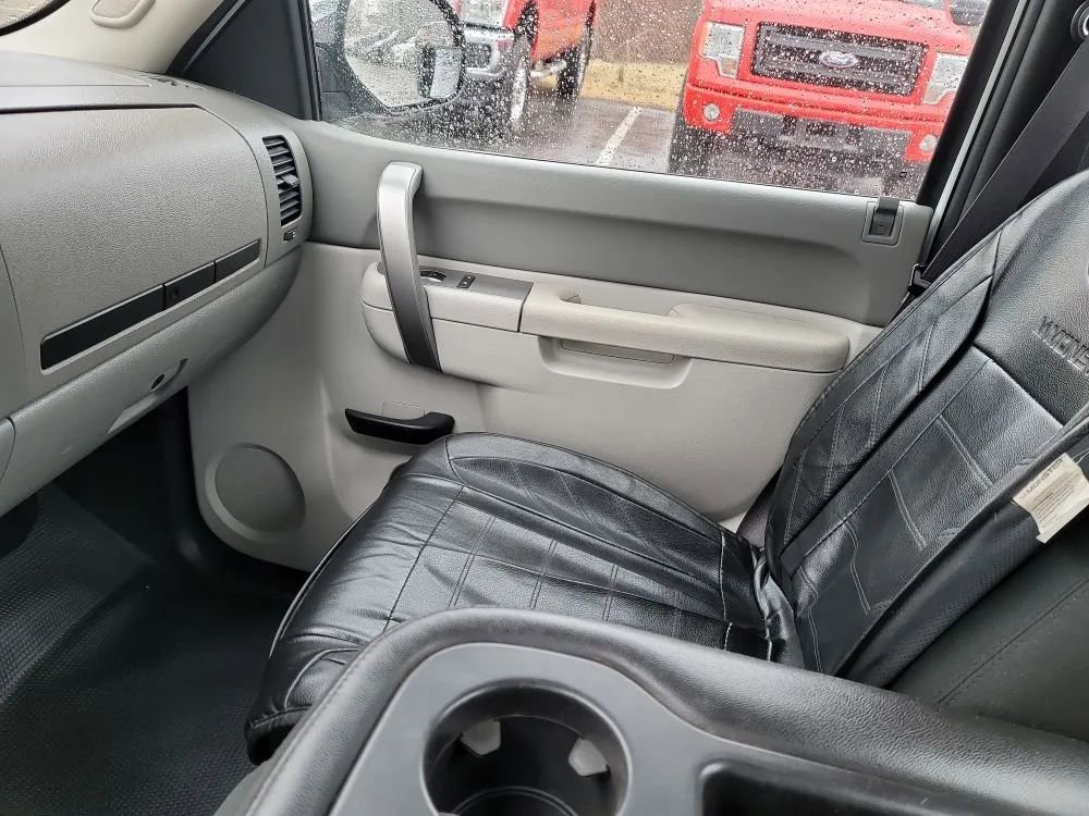 Used 2013 Chevrolet Silverado 1500 W/T image 16