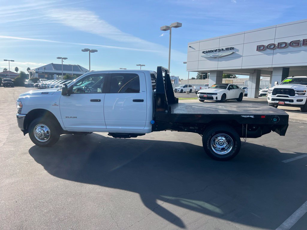 Used 2024 RAM 3500 SLT w/ Quick Order Package 2YG SLT AWD/4WD image 17