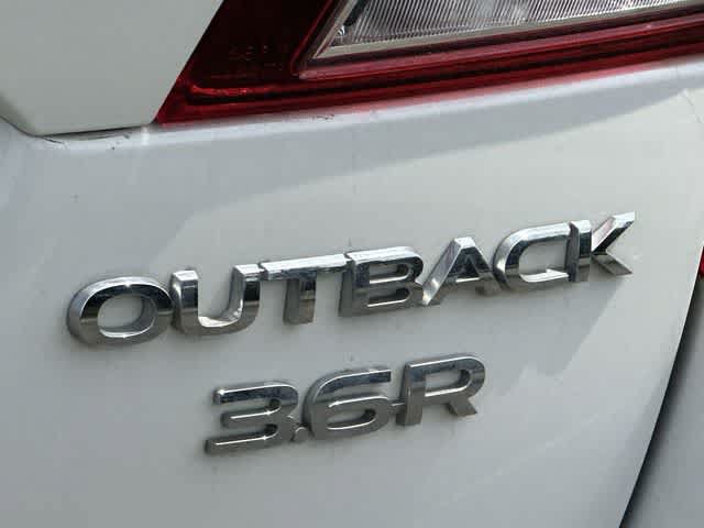 Used 2019 Subaru Outback 3.6R Limited AWD/4WD image 28