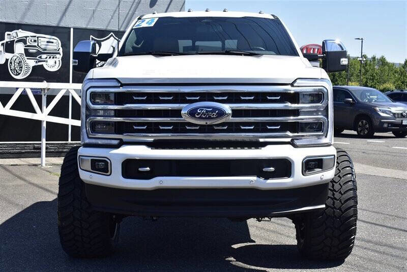 Used 2024 Ford F350 Platinum image 8