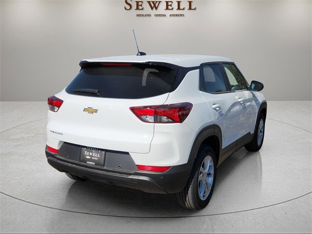 Used 2025 Chevrolet TrailBlazer LS w/ LS Convenience Package image 4
