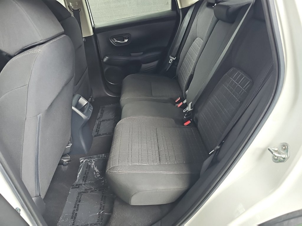 Used 2024 Honda HR-V LX image 36