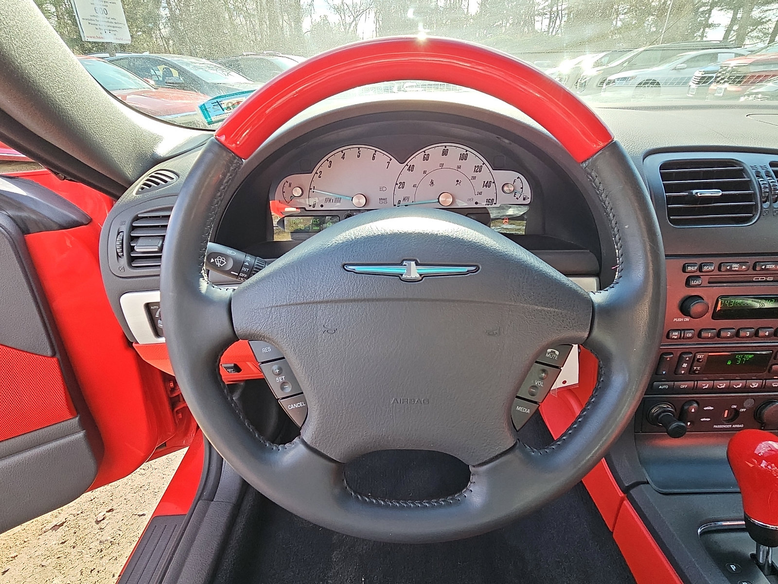 Used 2002 Ford Thunderbird image 17