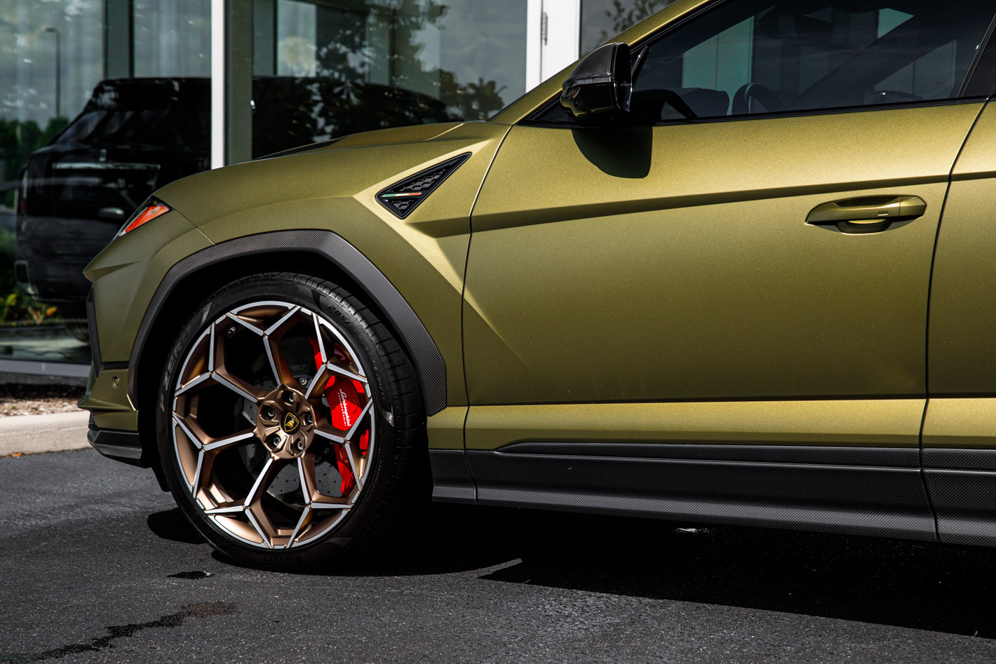Used 2024 Lamborghini Urus Performante AWD/4WD image 18
