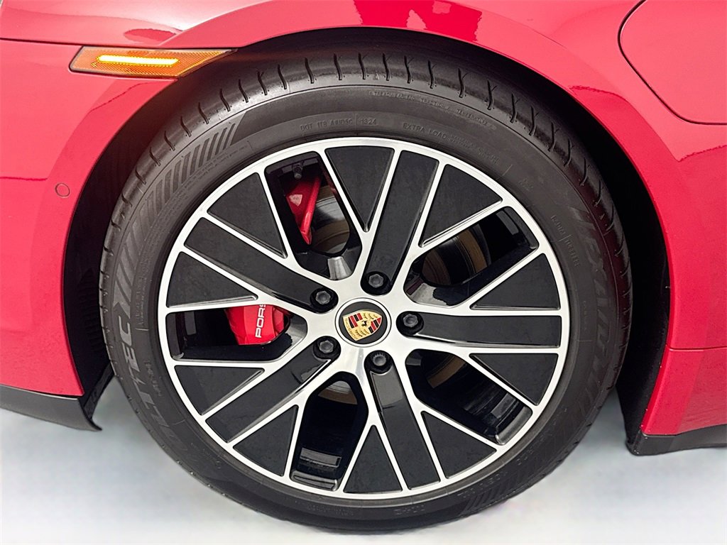Used 2020 Porsche Taycan 4S image 26