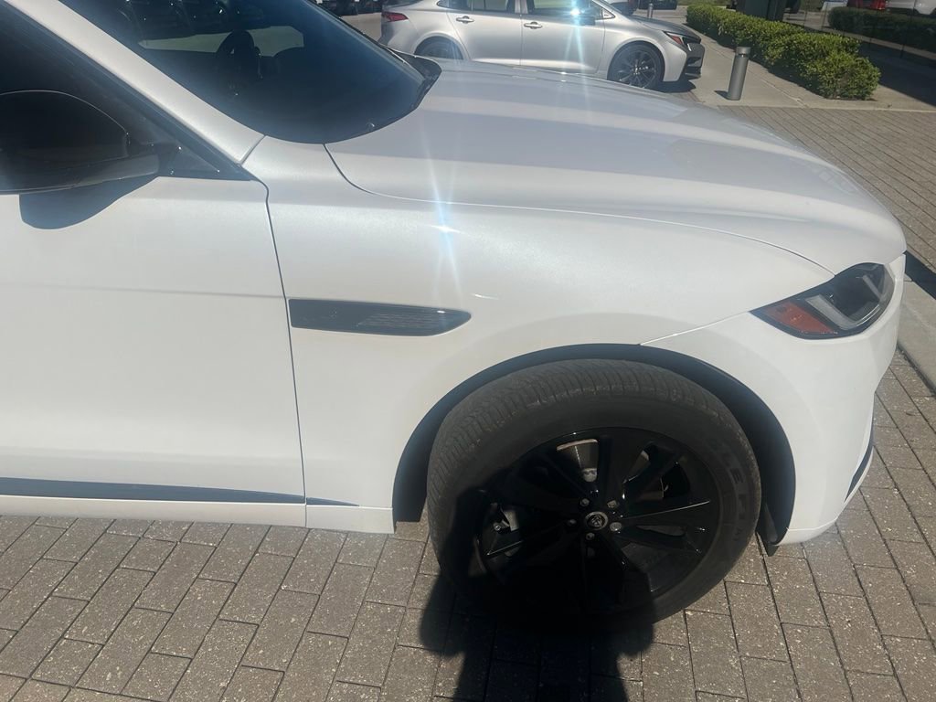 Used 2024 Jaguar F-PACE R-Dynamic S AWD/4WD image 4
