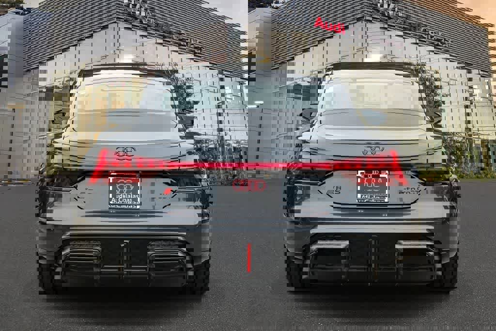 Used 2025 Audi RS e-tron GT performance image 3