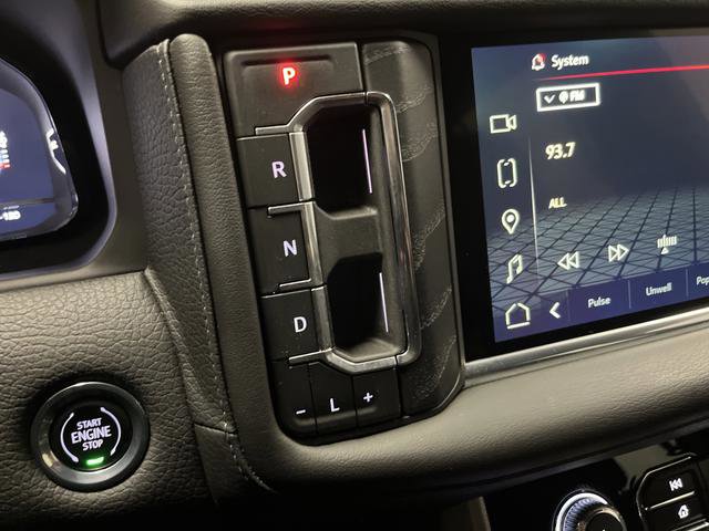 Used 2023 GMC Yukon Denali w/ Denali Reserve Package image 23