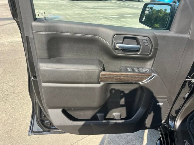 Used 2021 Chevrolet Silverado 1500 LT Trail Boss w/ Convenience Package II AWD/4WD image 16