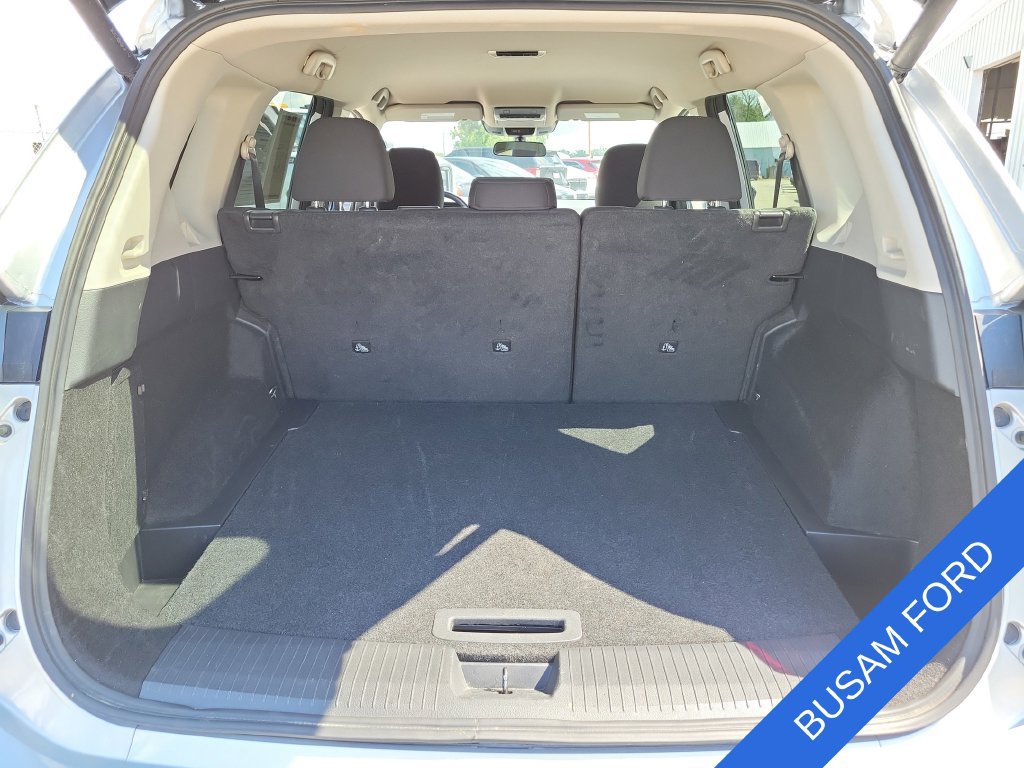Used 2025 Nissan Rogue SV FWD image 7
