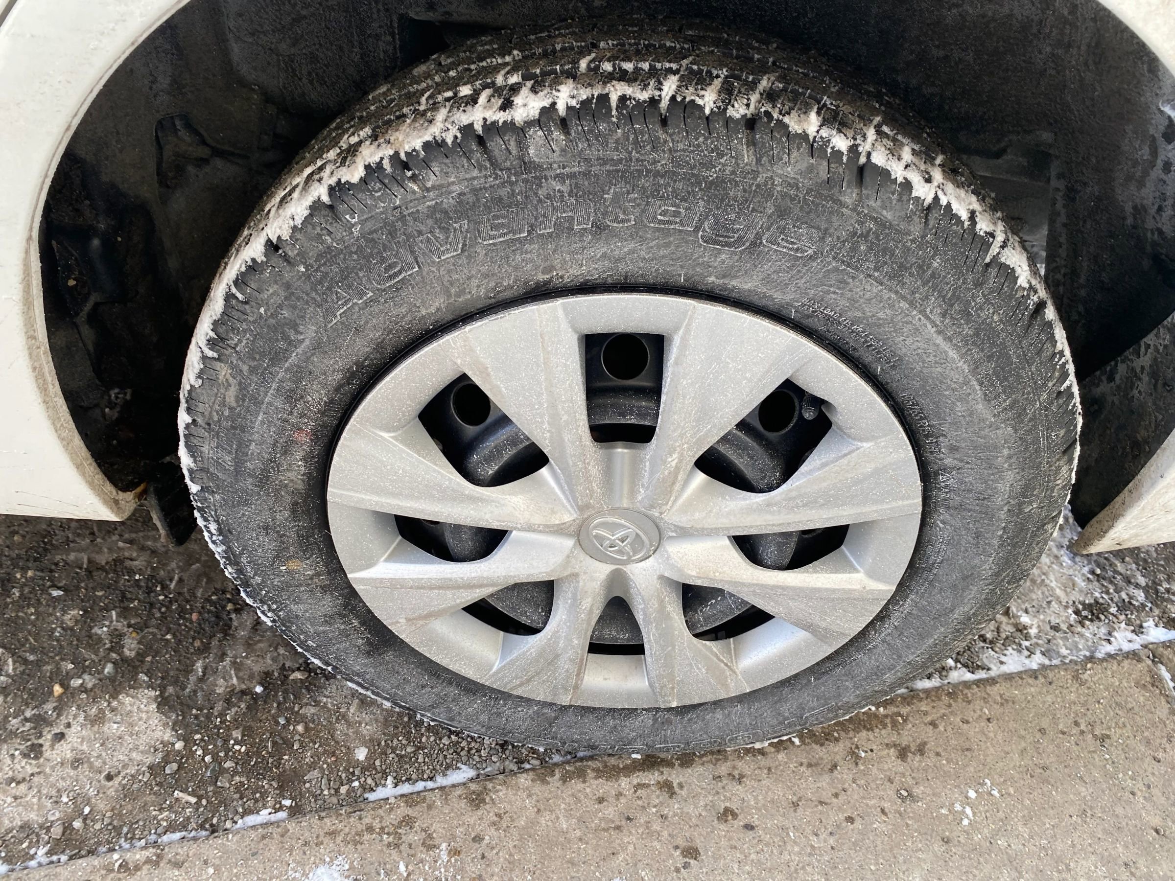 Used 2015 Toyota Corolla L image 22