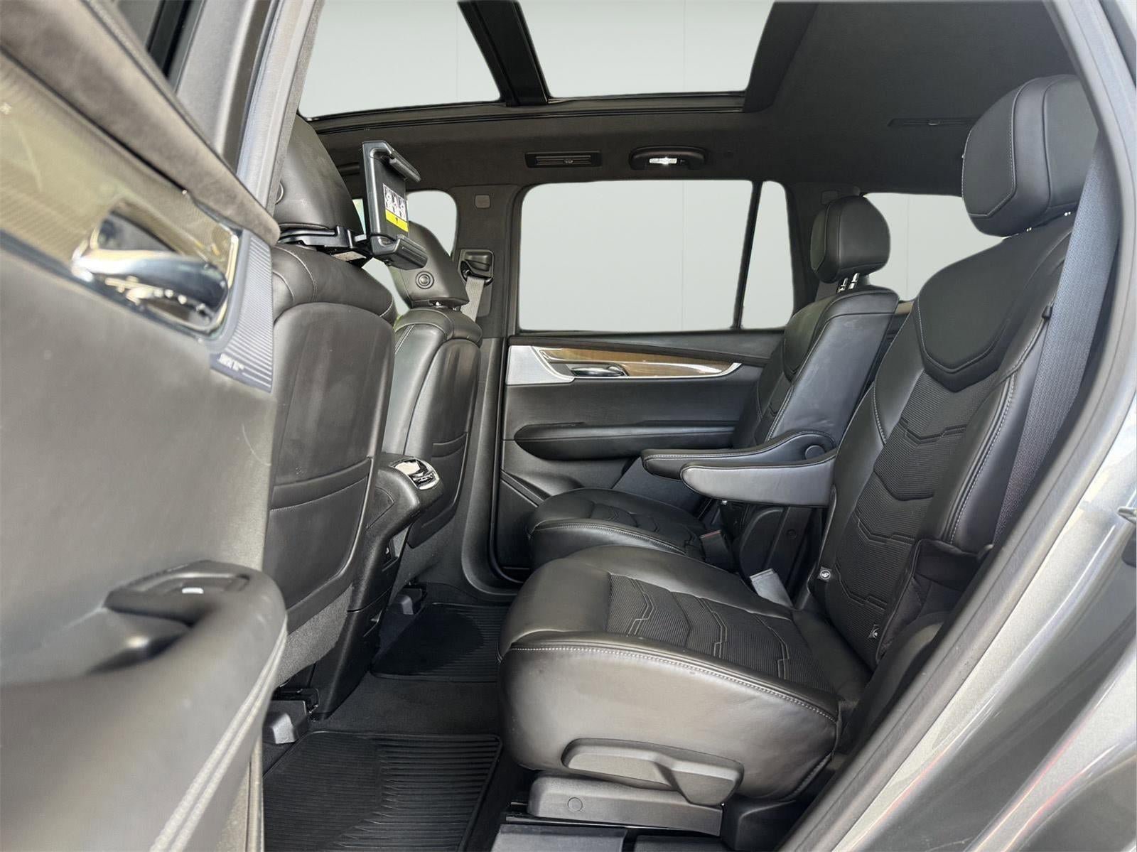 Used 2020 Cadillac XT6 Sport w/ Platinum Package AWD/4WD image 10