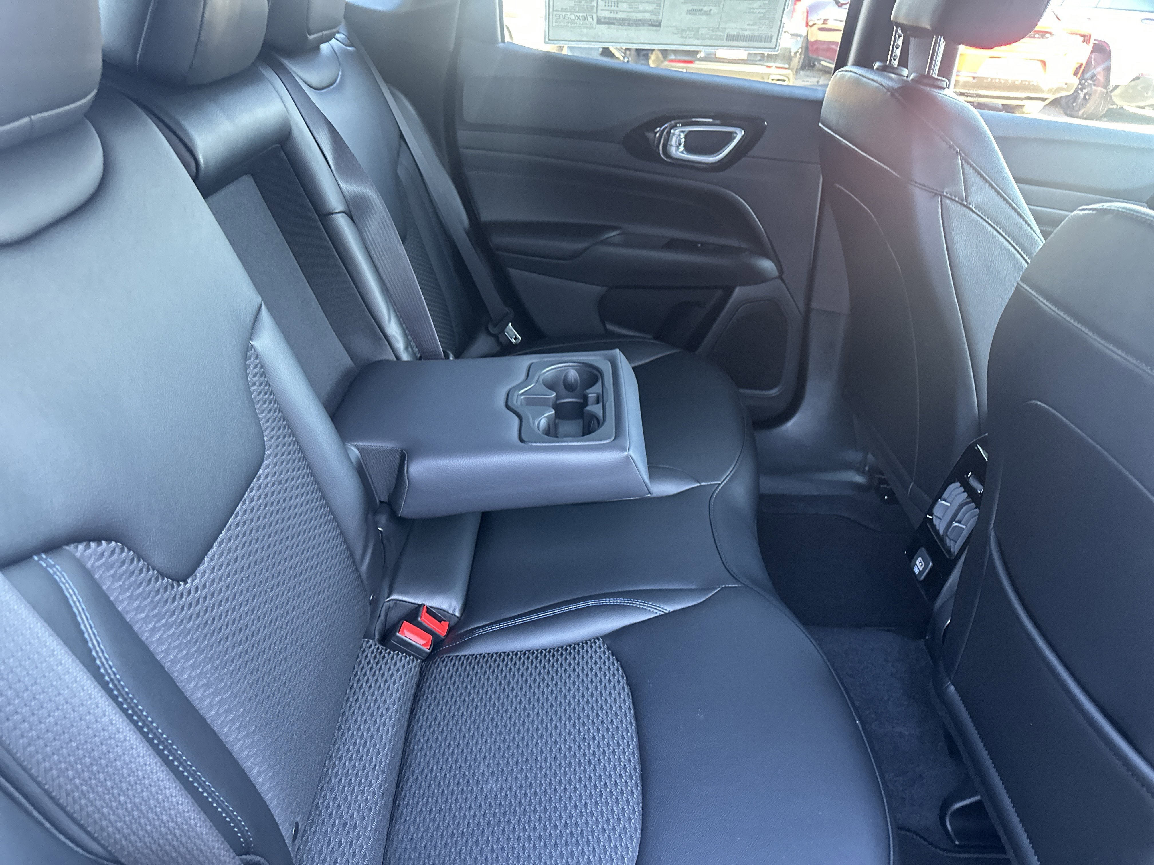 New 2026 Jeep Compass Latitude AWD/4WD image 25