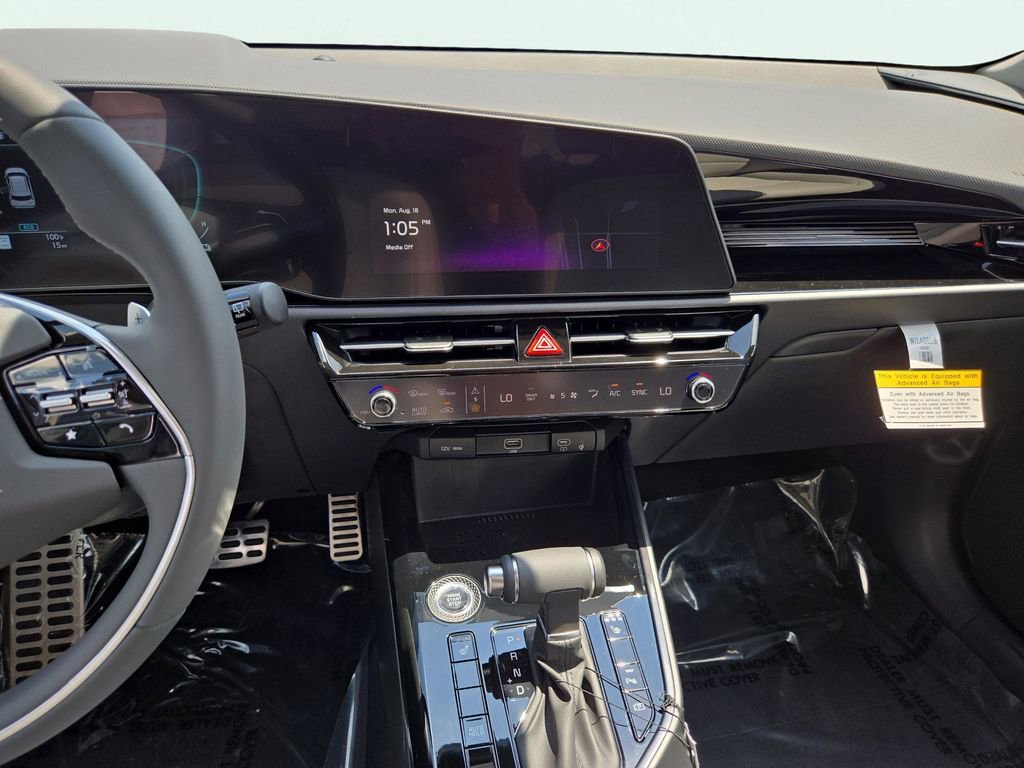New 2025 Kia Niro EX Touring image 25