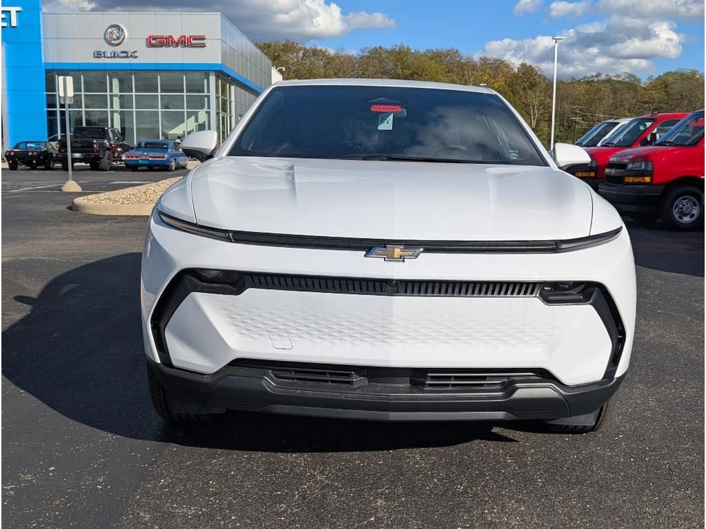 New 2026 Chevrolet Equinox EV LT image 2