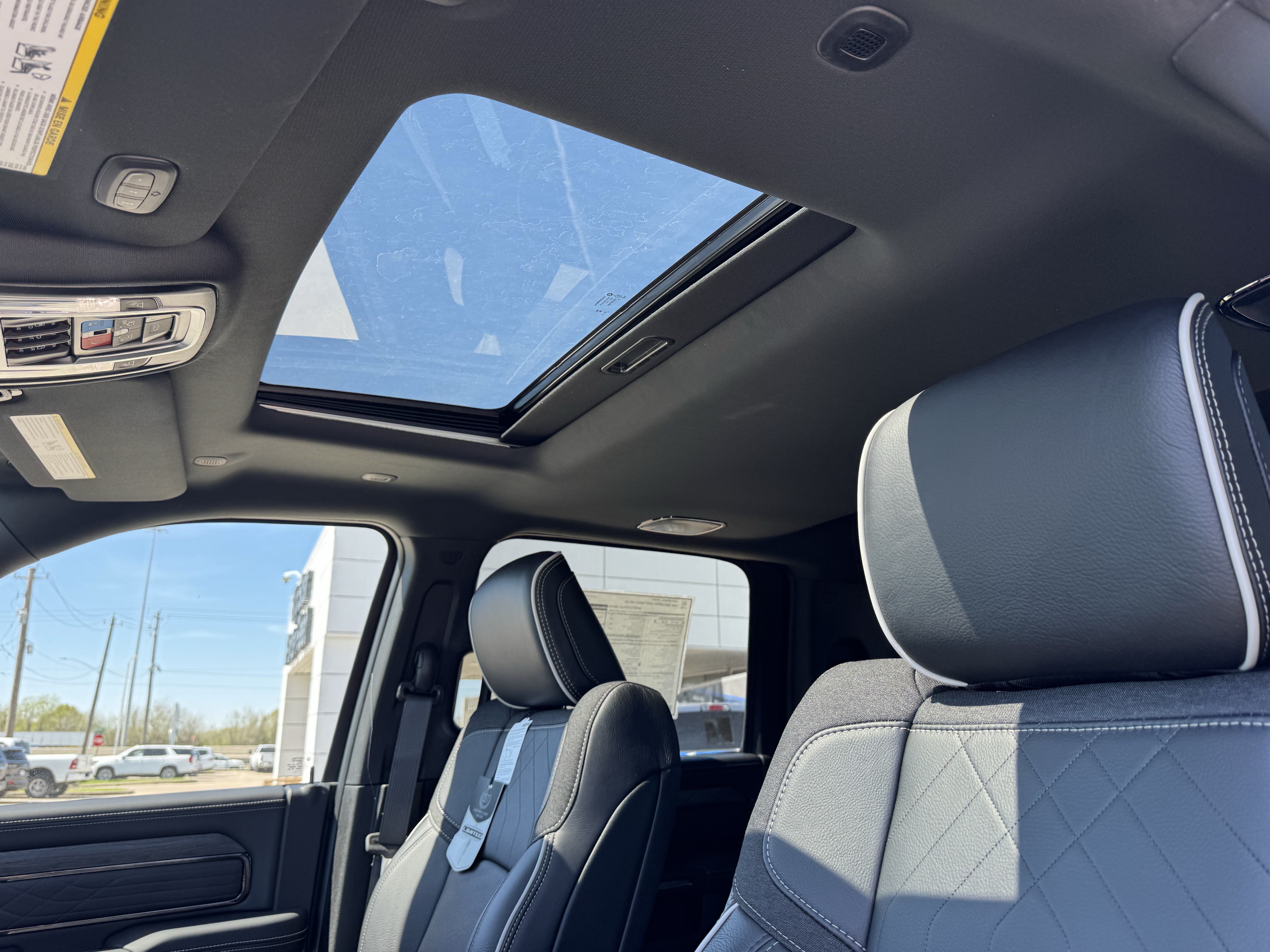 New 2026 RAM 3500 Limited AWD/4WD image 22