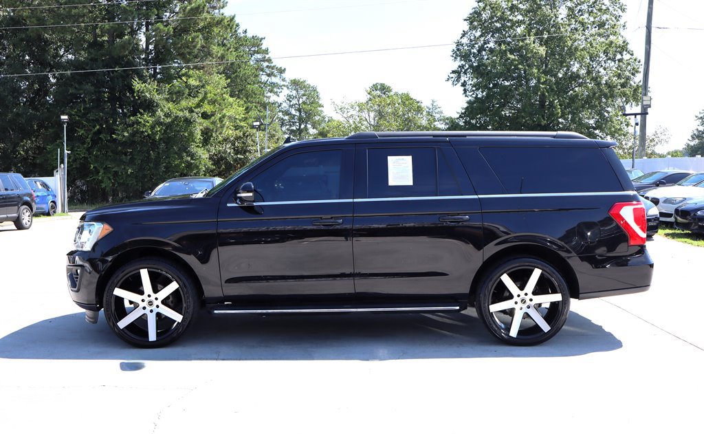 Used 2018 Ford Expedition Max XLT w/ Equipment Group 202A AWD/4WD image 4