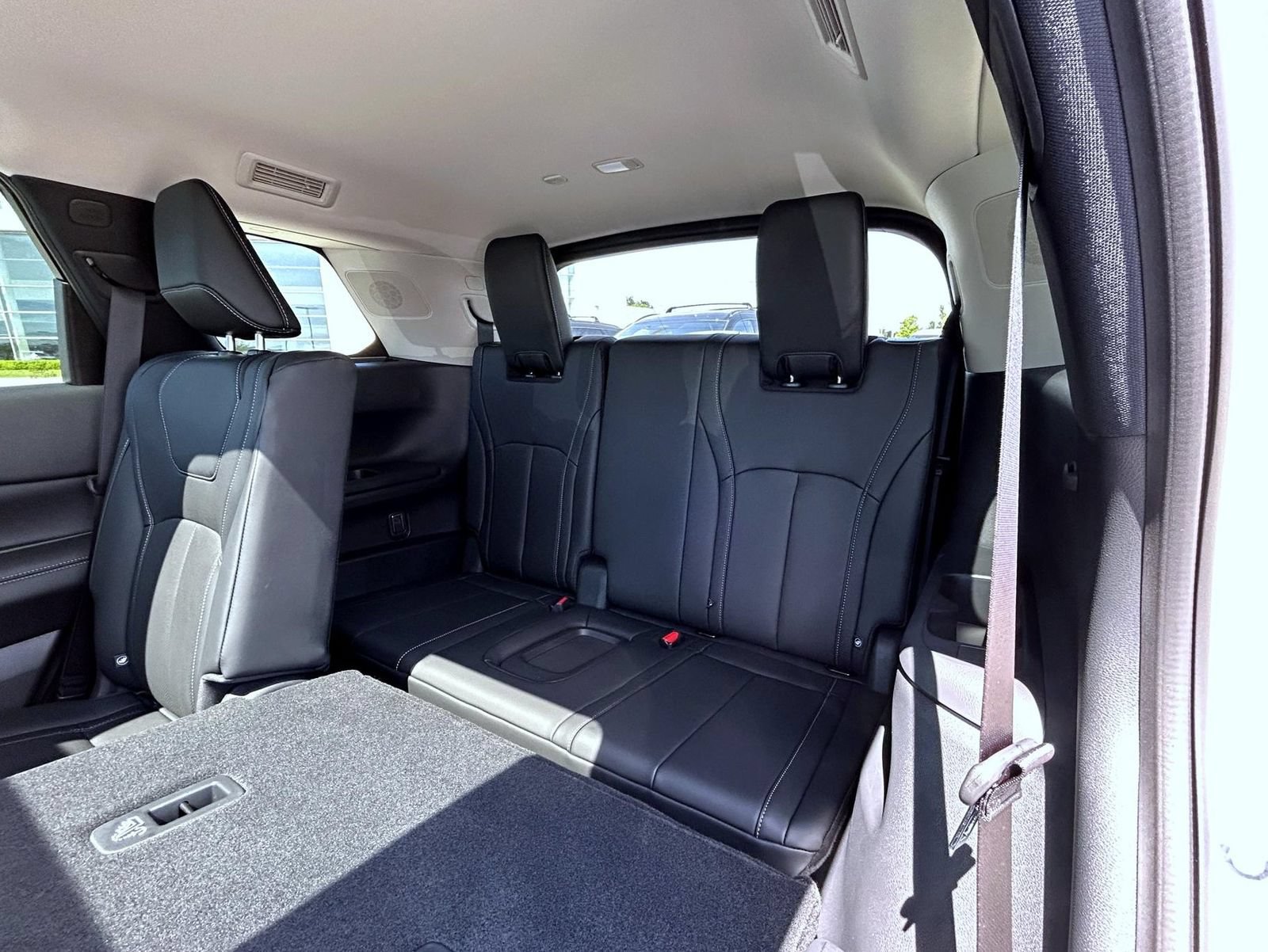 New 2027 INFINITI QX60 Luxe w/ Cargo Package AWD/4WD image 20