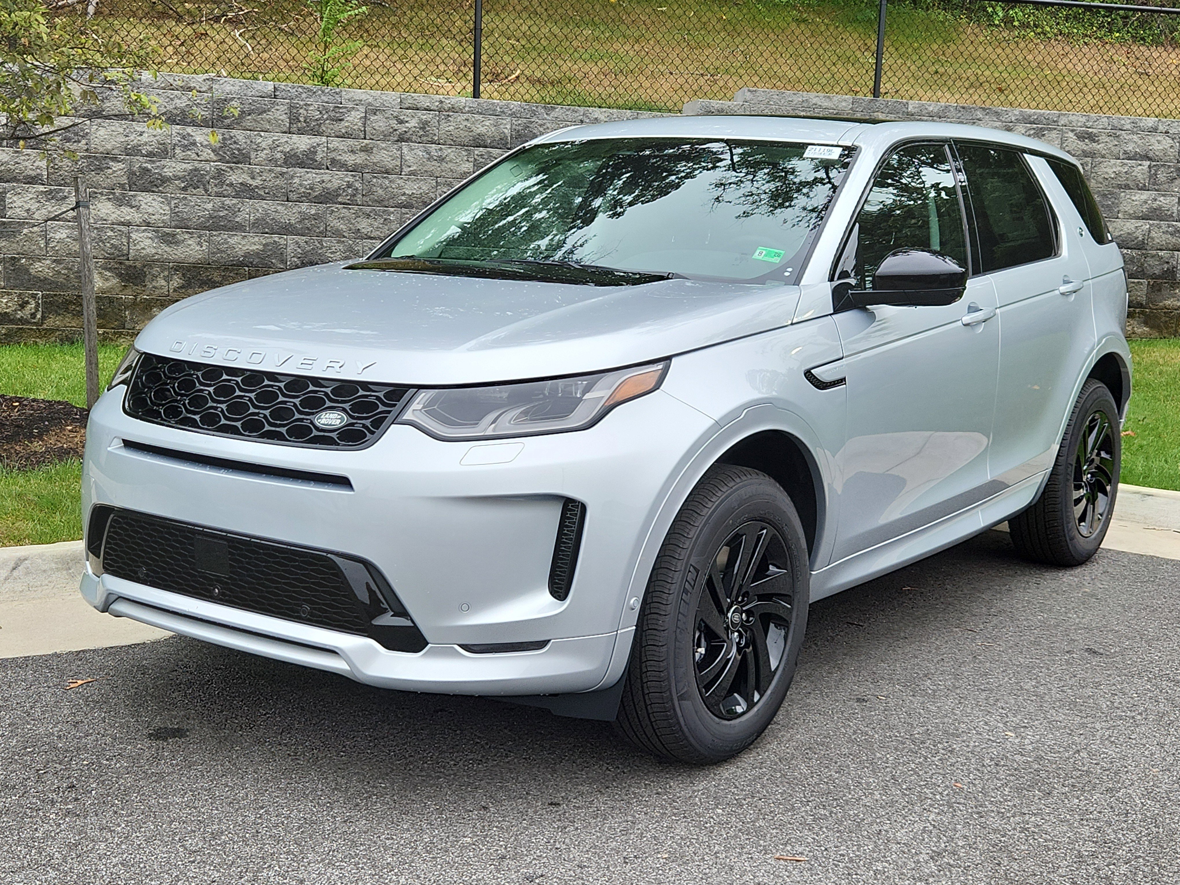 New 2025 Land Rover Discovery Sport S