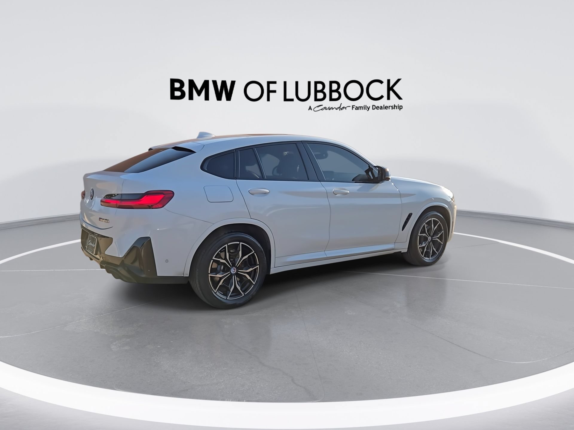 Used 2023 BMW X4 M40i AWD/4WD image 8