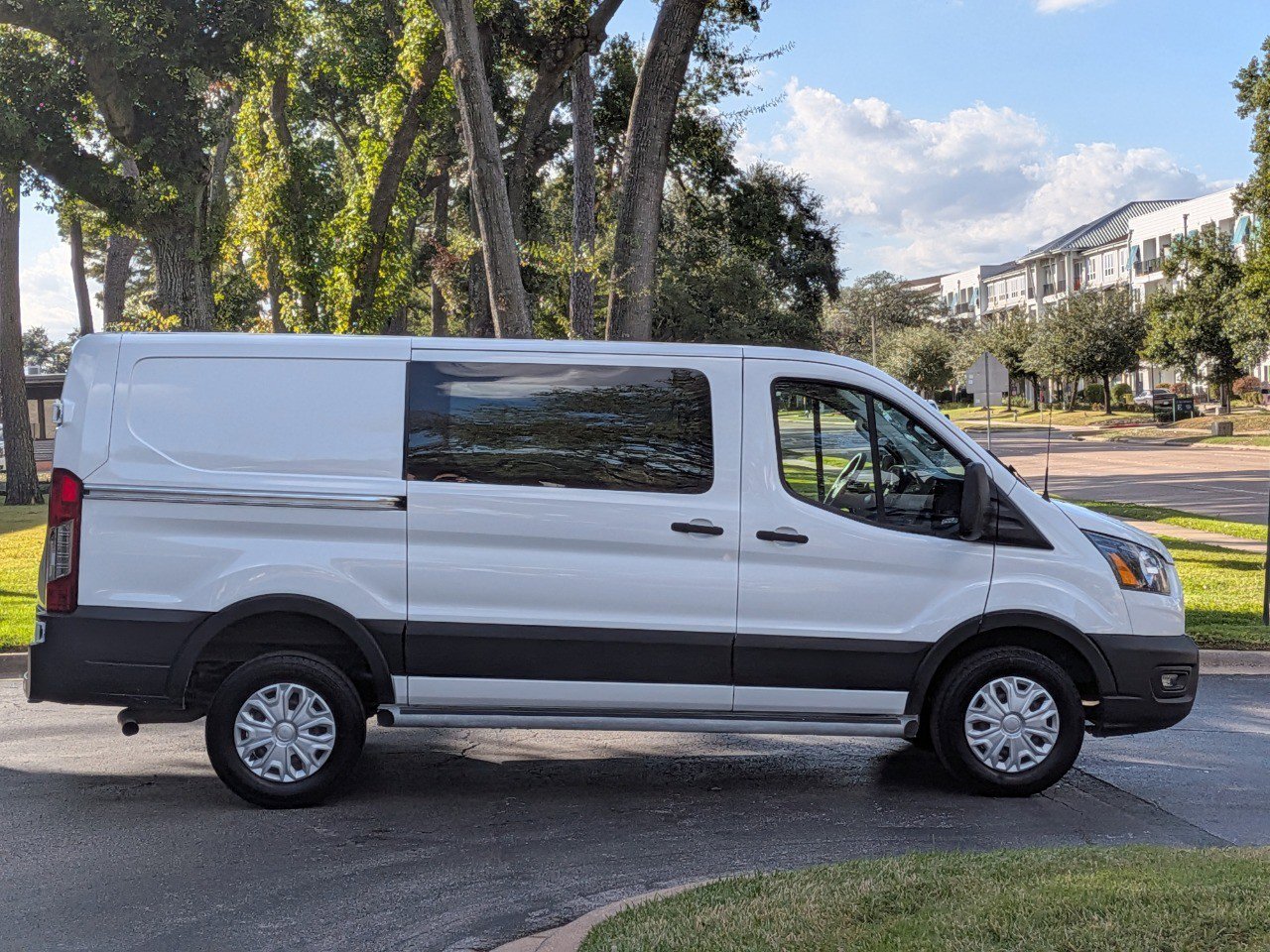 Used 2024 Ford Transit 250 Low Roof w/ Exterior Upgrade Package image 4