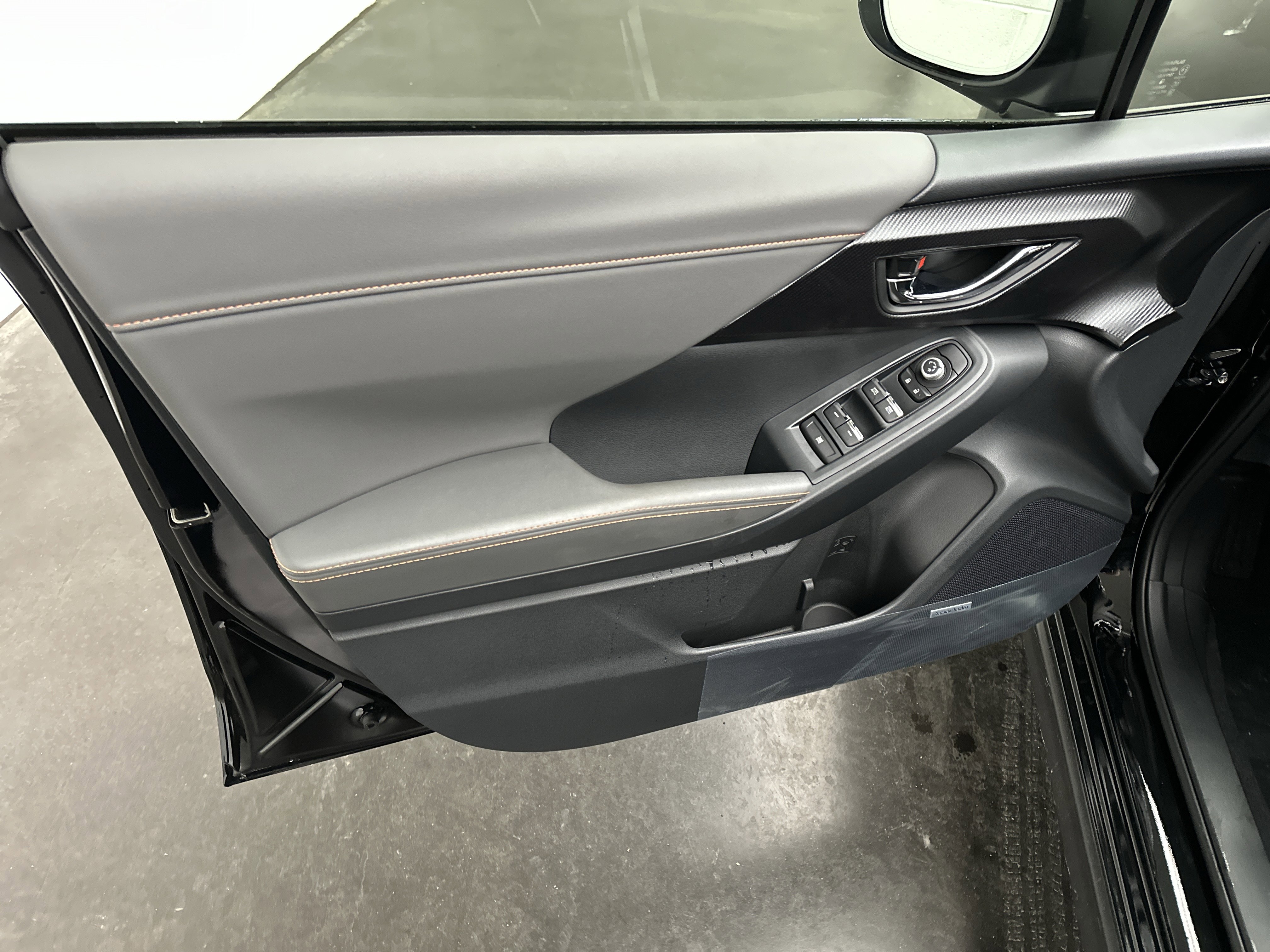 New 2026 Subaru Crosstrek 2.5i Limited w/ Crosstrek Mirror Package image 18