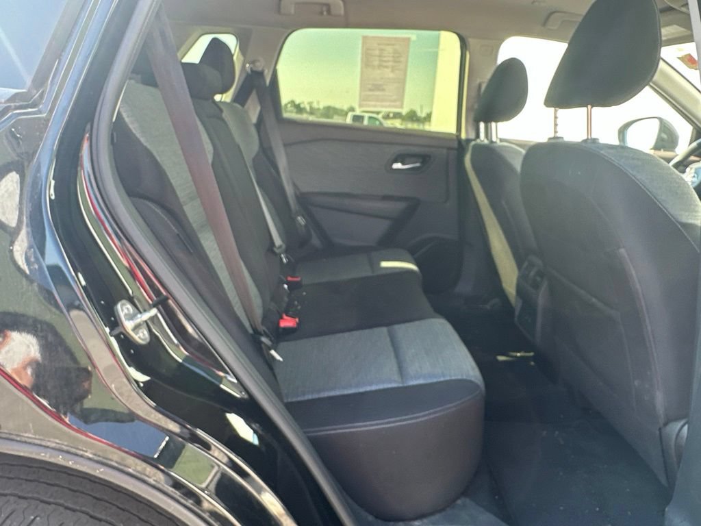 Used 2023 Nissan Rogue SV AWD/4WD image 27