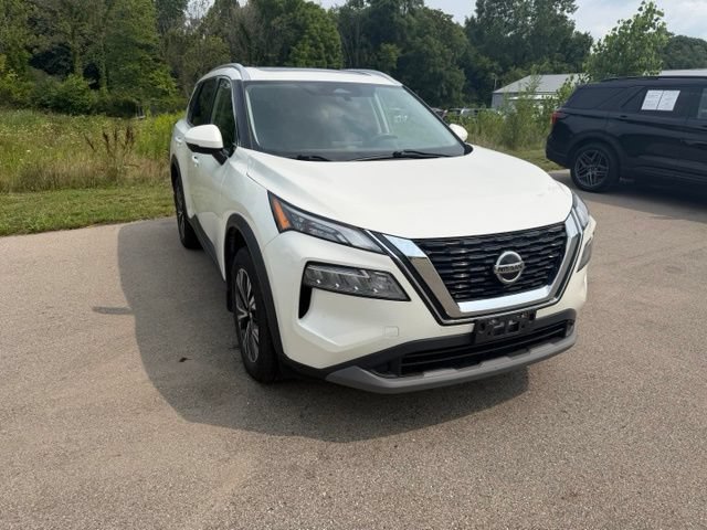 Used 2021 Nissan Rogue SV AWD/4WD image 3