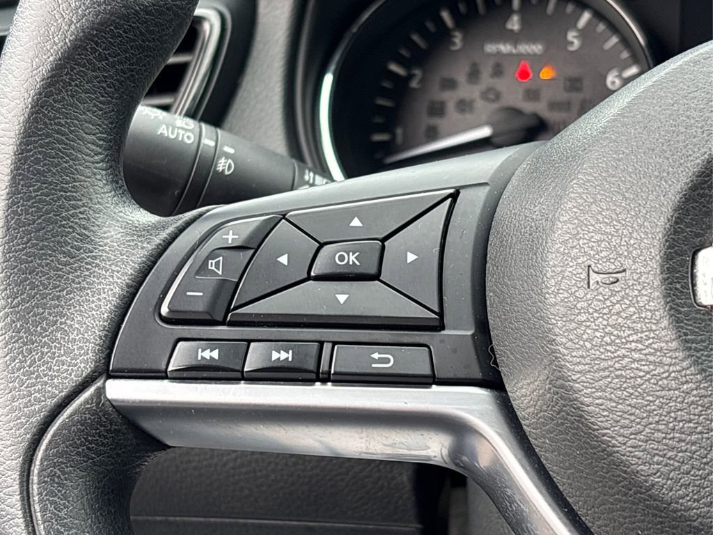 Used 2020 Nissan Rogue SV AWD/4WD image 24