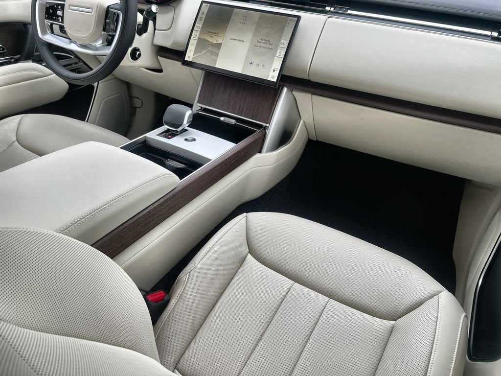 New 2026 Land Rover Range Rover SE AWD/4WD image 14