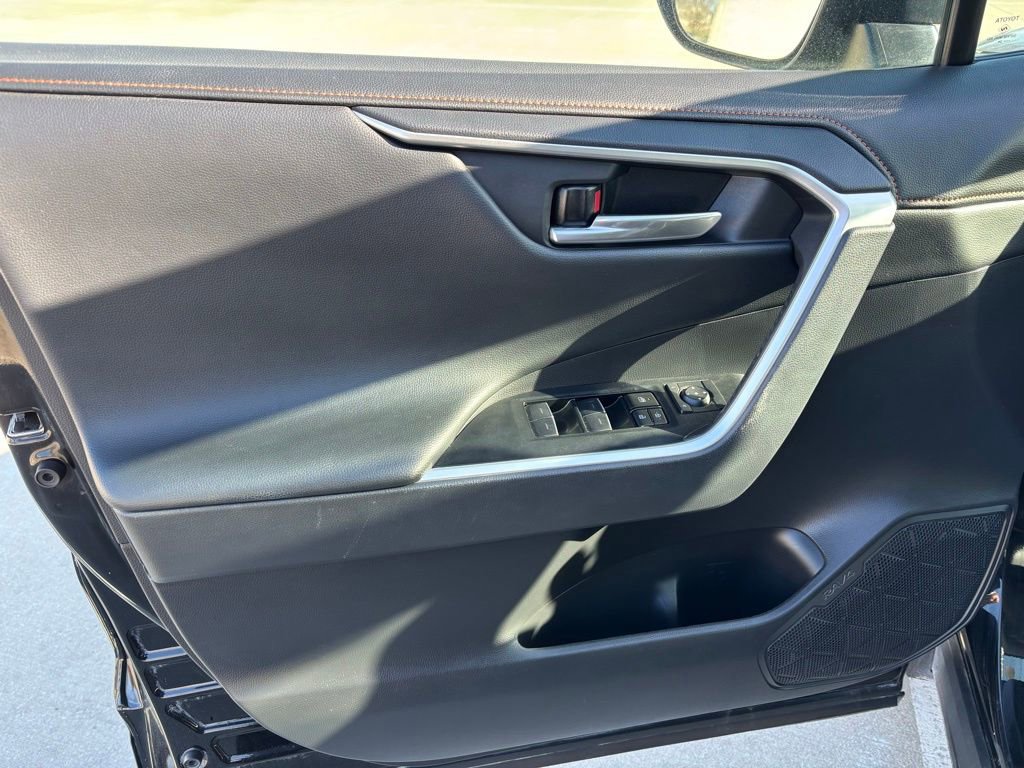 Used 2024 Toyota RAV4 Adventure image 16