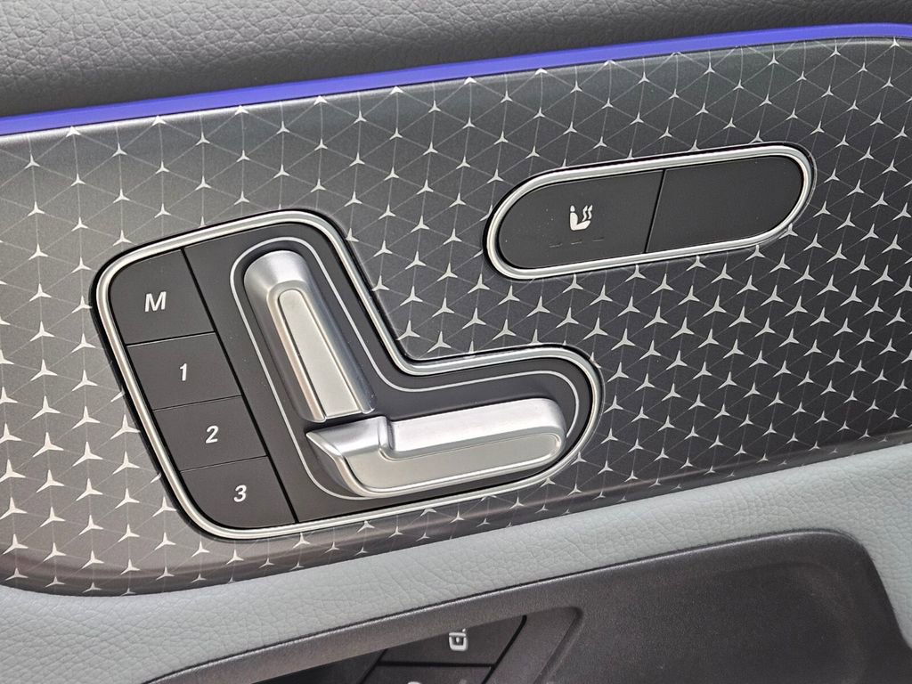 New 2026 Mercedes-Benz GLB 250 4MATIC image 18