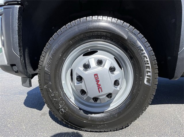 New 2024 GMC Sierra 3500 Pro w/ Convenience Package image 32