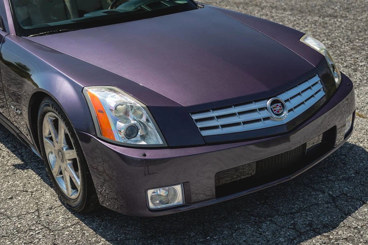 Used 2004 Cadillac XLR image 18