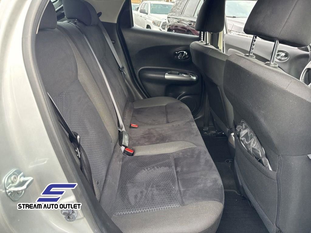 Used 2017 Nissan Juke SV image 25