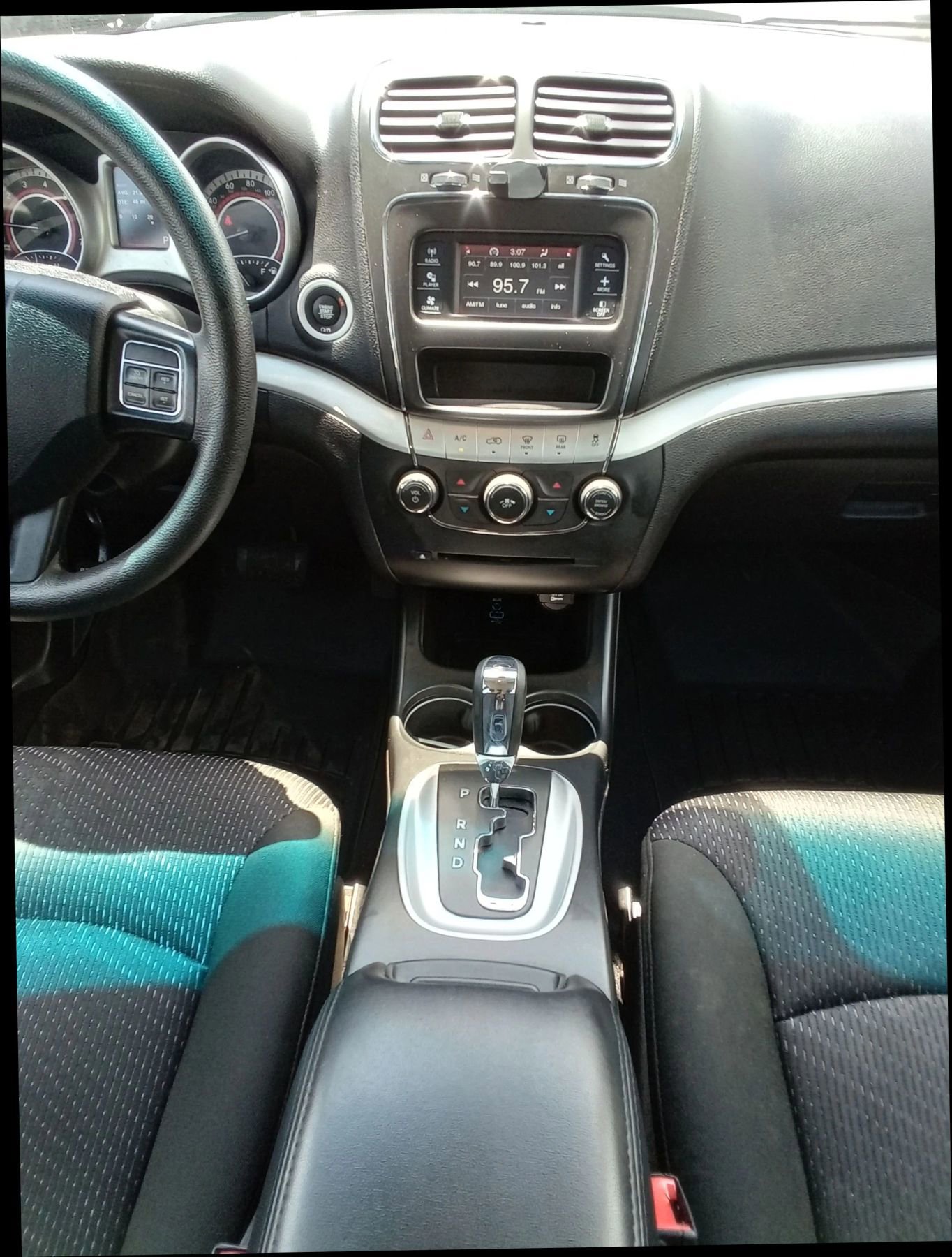 Used 2019 Dodge Journey SE w/ Comfort & Convenience Group image 13