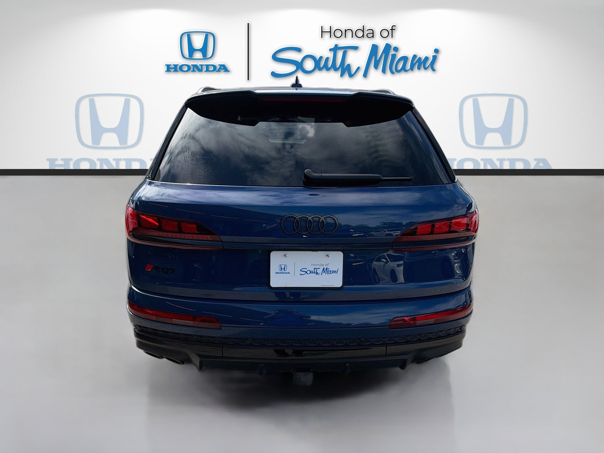 Used 2025 Audi SQ7 Prestige w/ Prestige Package AWD/4WD image 6