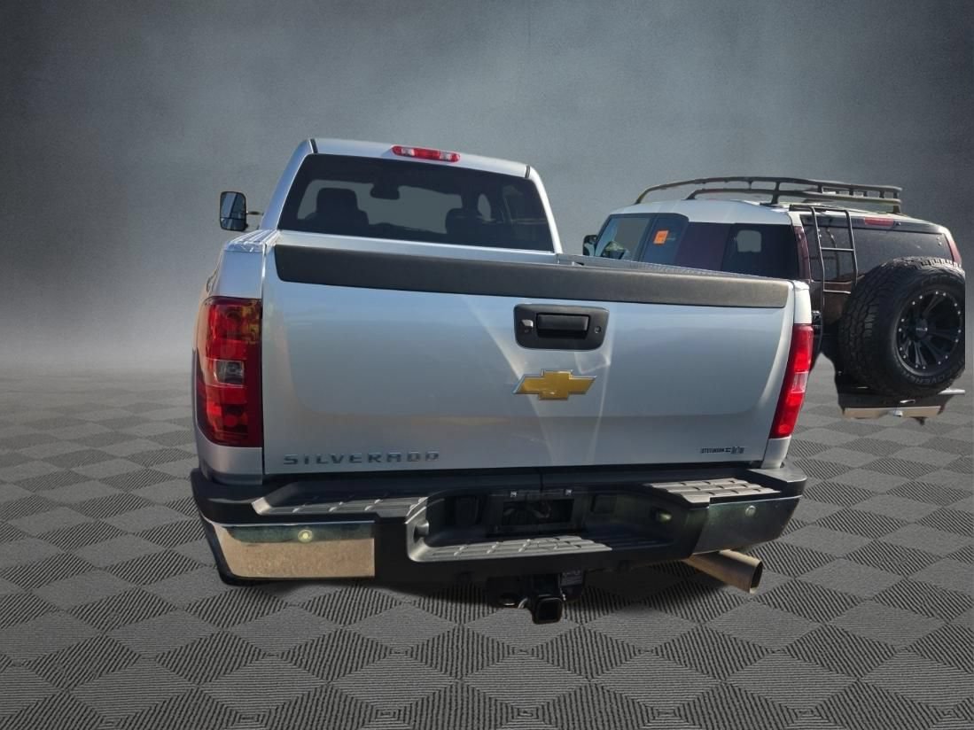 Used 2014 Chevrolet Silverado 3500 LT w/ Interior Plus Package AWD/4WD image 4