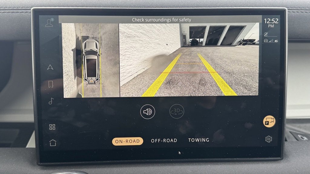 Used 2023 Land Rover Defender 130 SE image 21