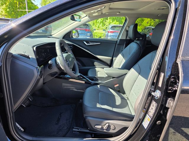 New 2026 Kia Niro Wave w/ Wave Preserve Package FWD image 16