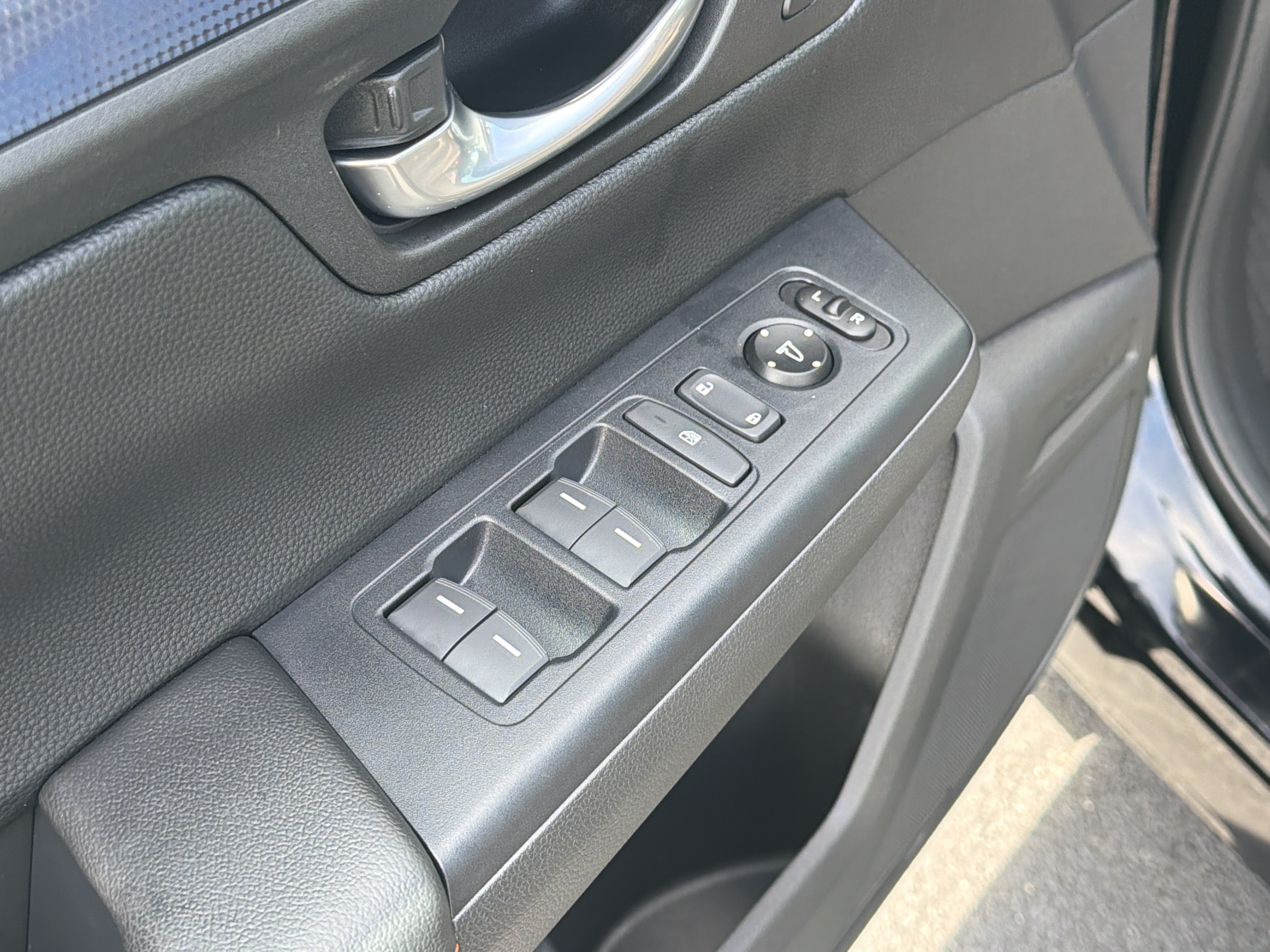 Used 2025 Honda CR-V Sport-L image 23