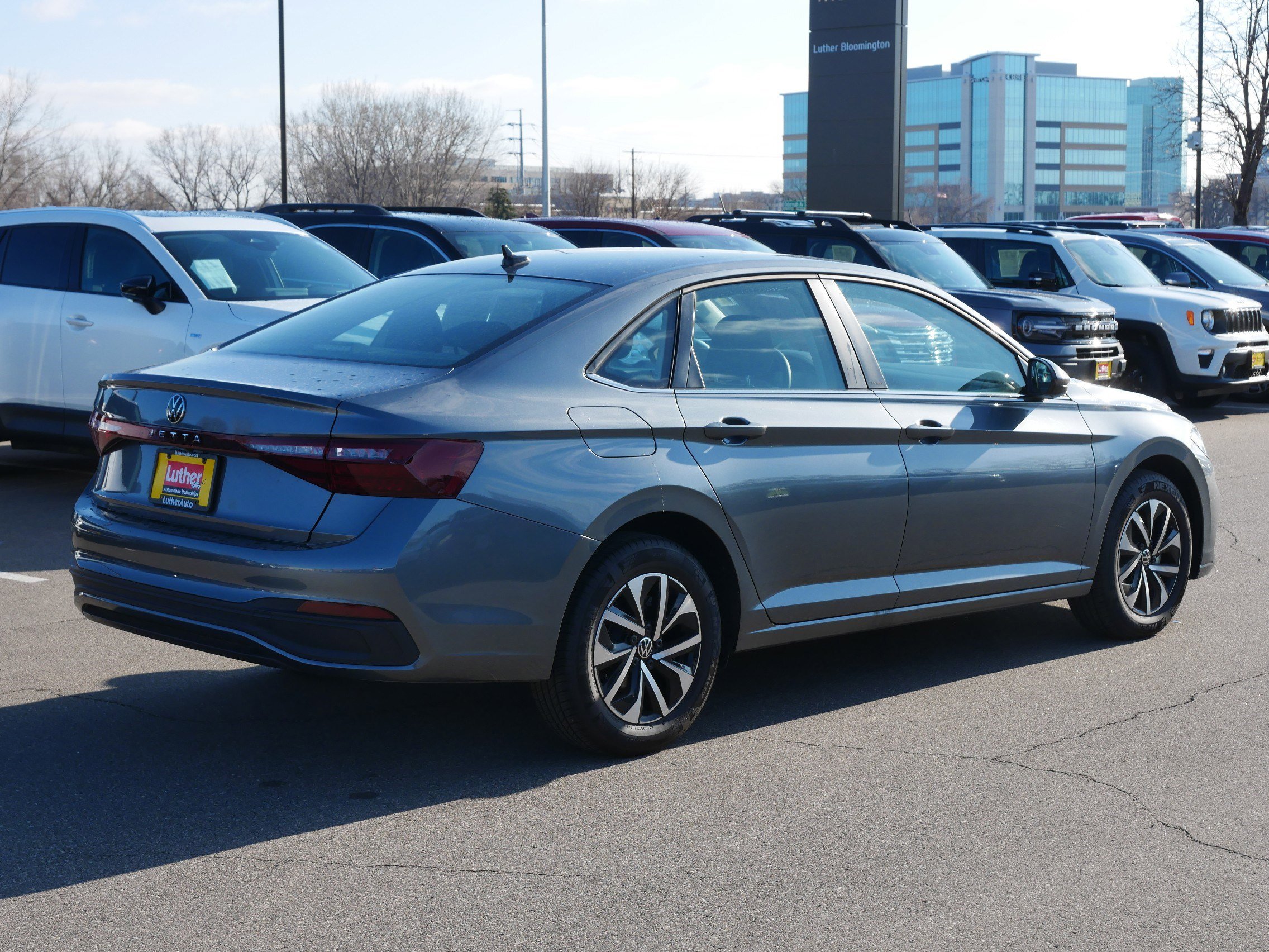 Used 2025 Volkswagen Jetta S image 7