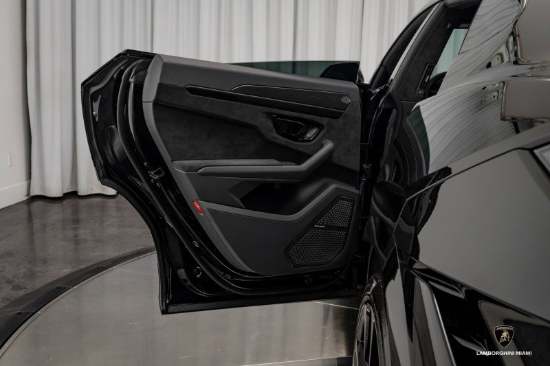 Used 2024 Lamborghini Urus S image 53