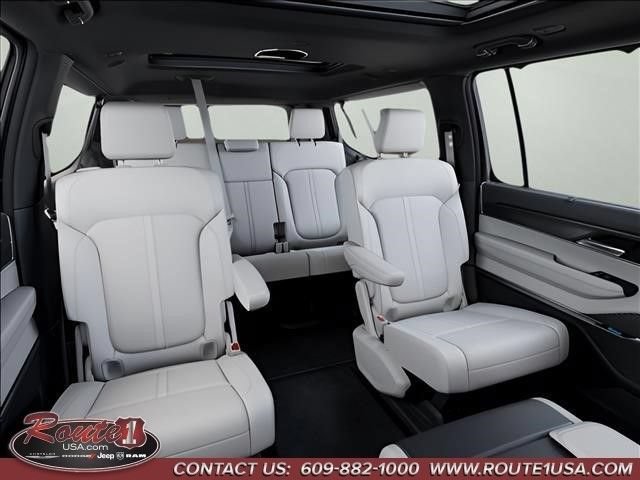 New 2026 Jeep Grand Wagoneer L Summit w/ Premium Group III AWD/4WD image 16