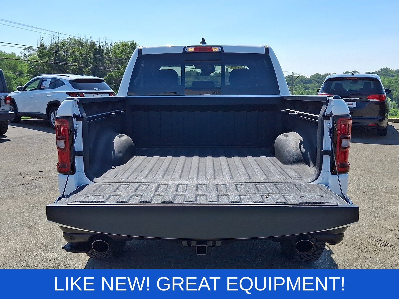 Used 2025 RAM 1500 Warlock AWD/4WD image 28