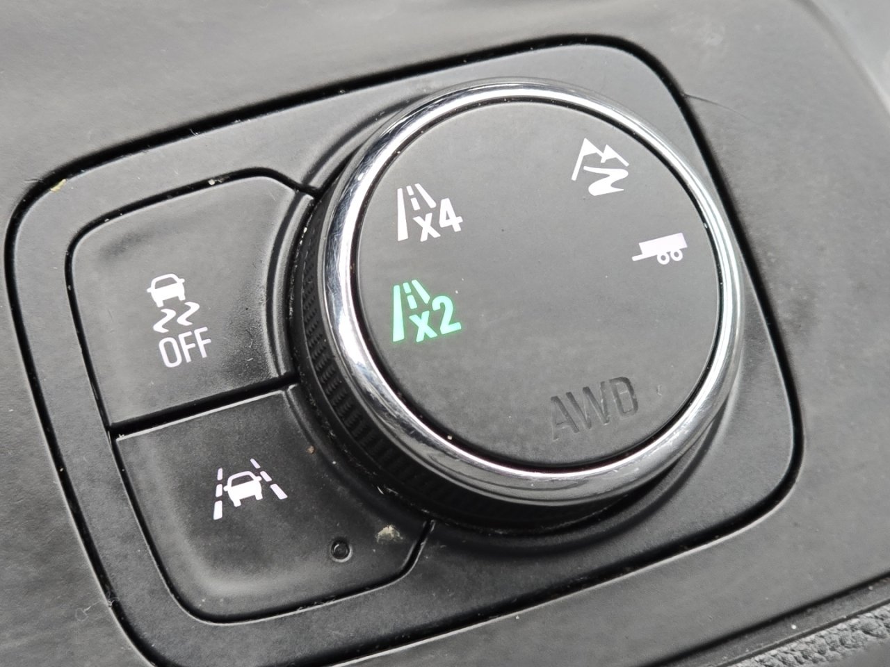 Used 2021 Chevrolet Traverse LT image 7